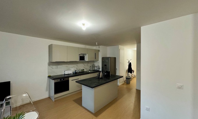 Drancy Apartment | Cosy apartment located in Drancy near Paris/CDG