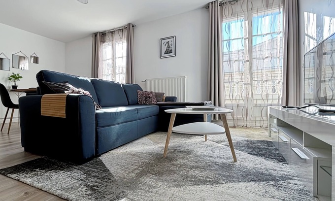 Serris Apartment | ★ Cosy Apartment Near Disneyland Paris ★