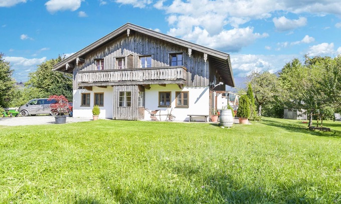 Lenggries Apartment | Cosy Apartment "Seekaralm" with Balcony, Garden & Wi-Fi