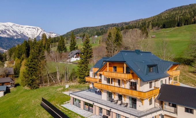 Mauterndorf Apartment | Cosy apartment with pool