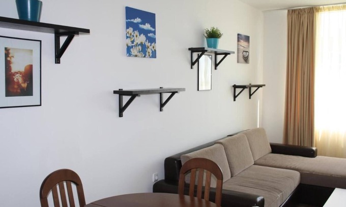 Chernomorets Apartment | Cosy apartments Del Sol next to the beach