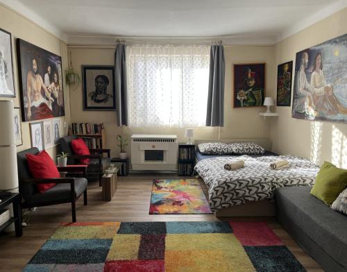 Pacsirtatelep Apartment | Cosy art studion