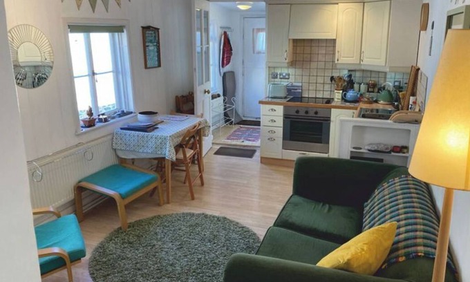 Lostwithiel Apartment | Cosy Bolthole close to Town centre