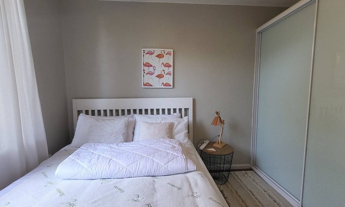 Lane Cove West Apartment | Cosy + bright 1 bed APT in Lane Cove!