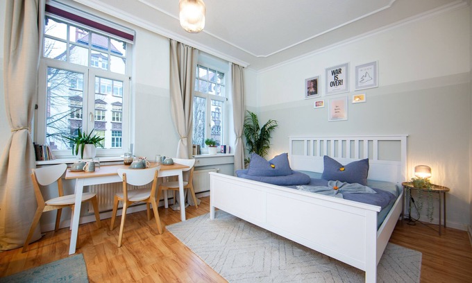 Erfurt Old Town Apartment | ★Cosy & bright Jugendstil Flat in the ❤ of Erfurt★
