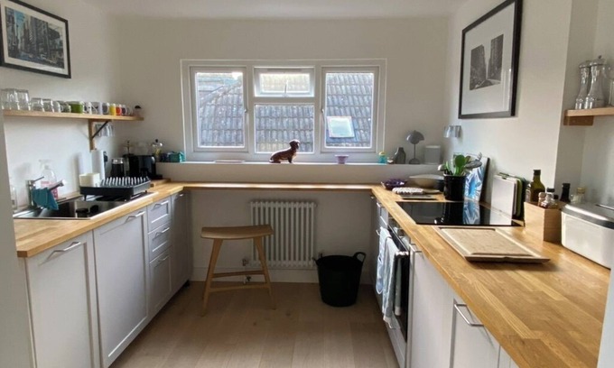 Twickenham Riverside Apartment | Cosy, Bright, Scandinavian apartment in London (St Margaret's/Richmond)