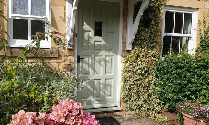 Chipping Campden House | Cosy Carol Cottage Just Off The High Street