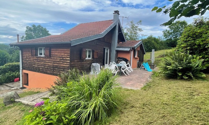 Coinches Ski Chalet | Cosy chalet in a quiet location