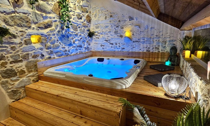 Asson Ski Chalet | Cosy chalet with private spa