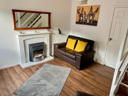 Healey Lane House | Cosy Contractors Retreat in Batley - sleeps 3