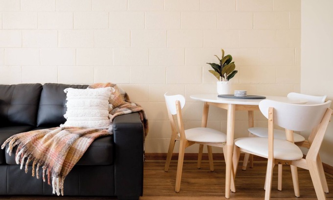 East Launceston Apartment | Cosy & Convenient: WiFi & Parking