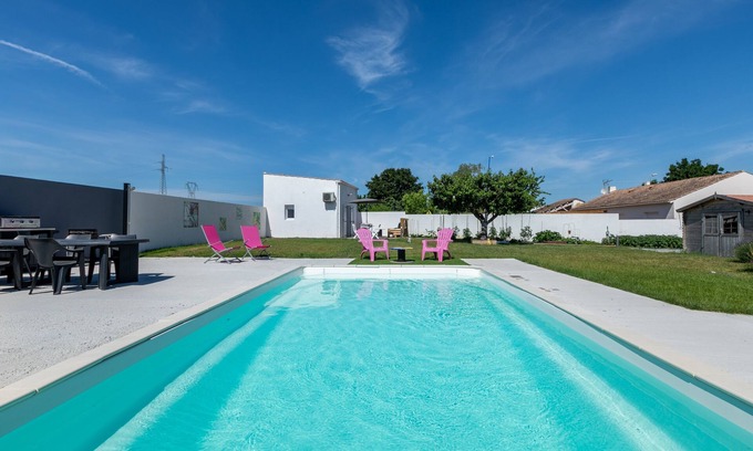 Saint-Xandre Apartment | Cosy Corner - Studio avec piscine
