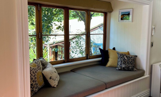 Arrowtown Cottage | Cosy cottage in the centre of historic Arrowtown
