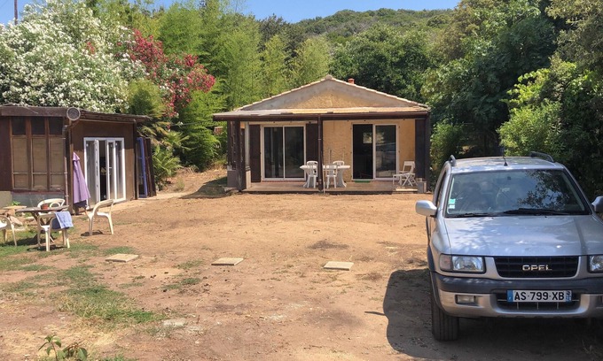 Orcino House | Cosy cottage with sea view and large garden