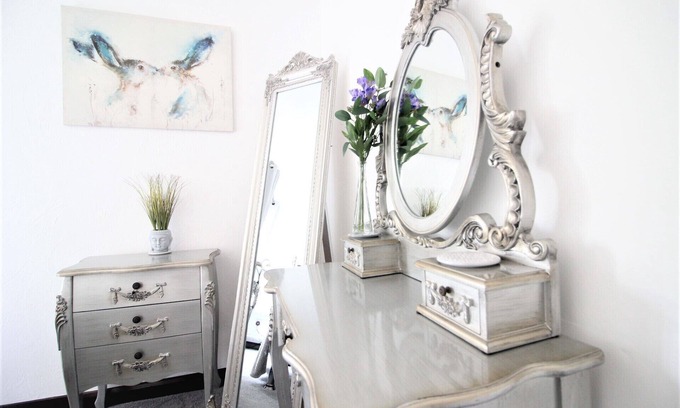 Buxton Cottage | Cosy Cottage with log burner, in the hart of the Norfolk countryside