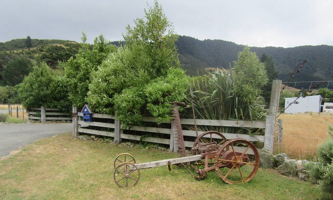 Waitaria Bay Apartment | Cosy couples retreat Waitar Cabin