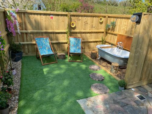 Ventnor Apartment | Cosy dog friendly lodge with an outdoor bath on the Isle of Wight