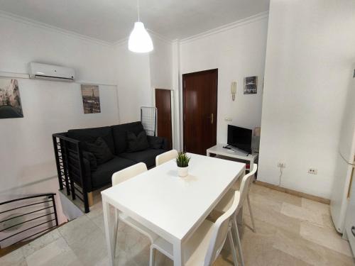 La Trinidad Apartment | Cosy duplex flat in the heart of Malaga