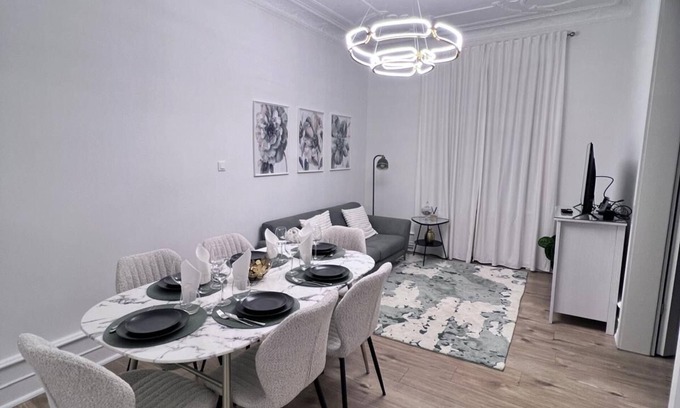 Contades Apartment | Cosy, family-friendly apartment in the heart of the Neustadt, Premium location!