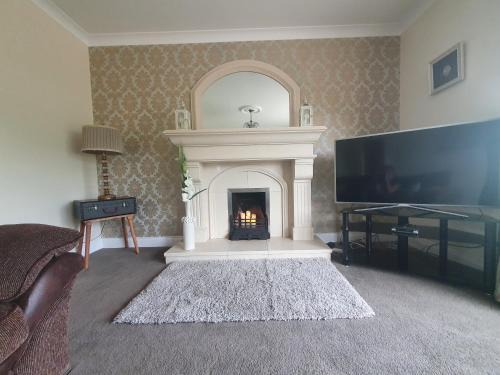 Burnfoot House | Cosy Family home