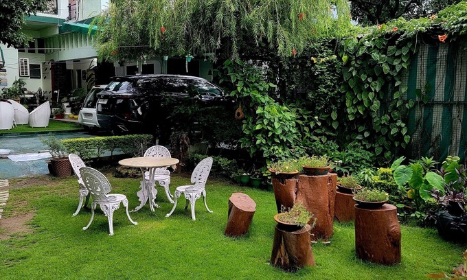 Bullawala Cottage | Cosy Garden Cottage with Kitchen & Patio, very close to Mussoorie