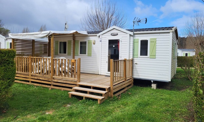 Ivry-la-Bataille House | Cosy Getaway in Ivry-la-Bataille – Warm Bungalow for 6 Guestss"
