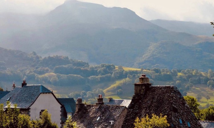 Saint-Jacques-des-Blats House | Cosy house with sauna in the mountains