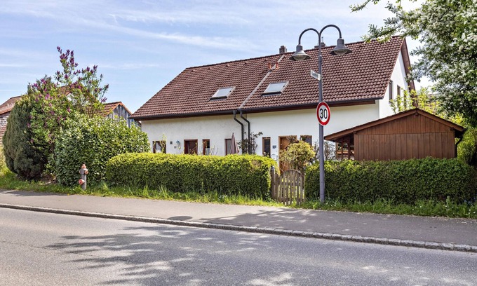 Singen Apartment | Cosy Holiday "Alina" with Outdoor Sitting in the Garden and Wi-Fi