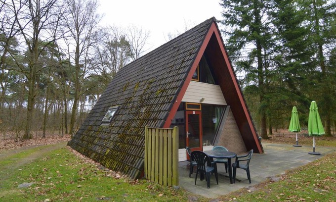 Stramproy House | Cosy Holiday Home in Stramproy amid the Forest