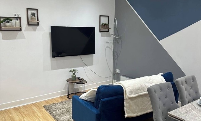Harehills House | COSY HOME, 5 MIN FROM CITY CENTRE. PARKING AND WIFI.