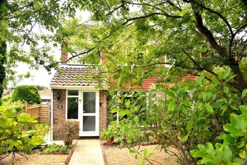 Alresford House | Cosy house, a train spotter's delight!