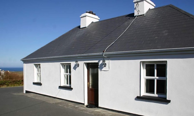 Recess Apartment | Cosy house with stunning views of the Atlantic