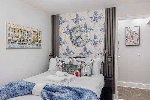 Seven Sisters Apartment | Cosy London Gem next Transport easy access to Central London