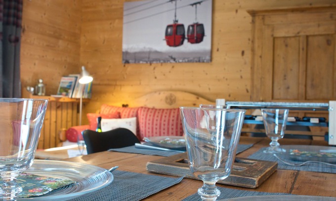 Notre-Dame-de-Bellecombe Apartment | Cosy mountain gîte in an authentic natural setting!