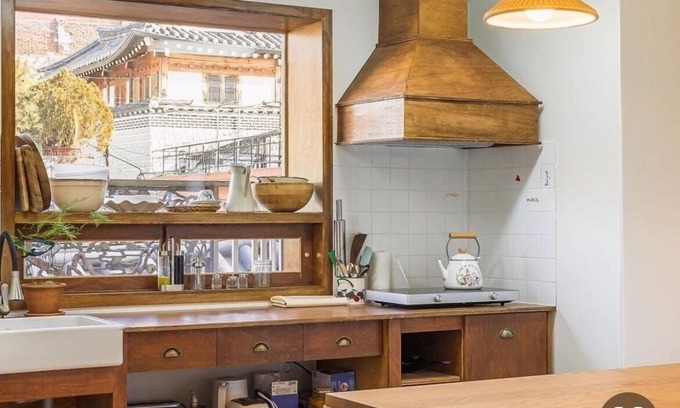 Gahoe-dong Apartment | Cosy Modern 2-Room apartment in Seoul Centre - Bukchon Traditional Village