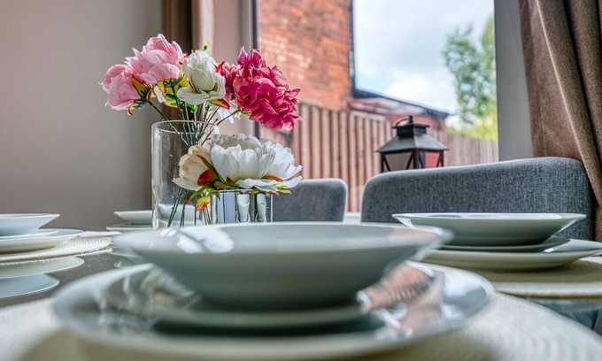 King's Heath House | Cosy Modern