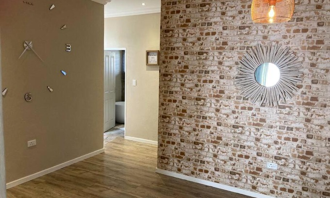 Nelspruit Apartment | Cosy & Modern home ideal for your Lowveld stay