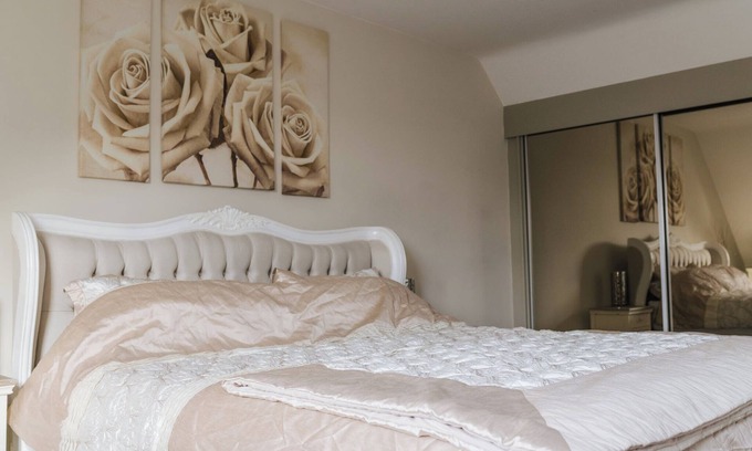 Chapeltown House | Cosy modern house near Temple Newsam Estate and Park