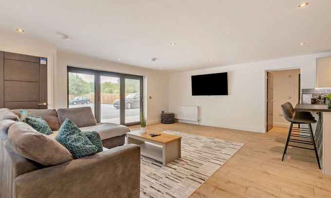 Highfields Caldecote Apartment | Cosy Nook One - Two Bedroom Apartment, Sleeps 4