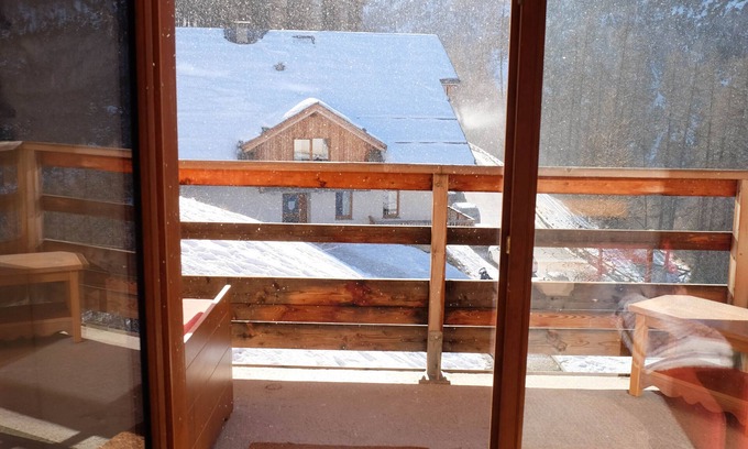 Les Orres Apartment | Cosy Plein Sud, Les Orres 1800 at the foot of the slopes