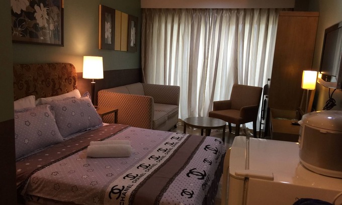 Canlubang Apartment | Cosy Premiere Studio Apt with Lake View
