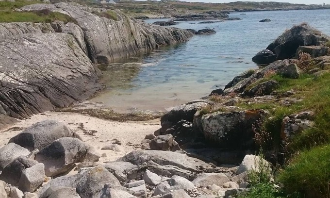 Inverin Cottage | Cosy remote mountain cottage surrounded by lakes, forest and coast