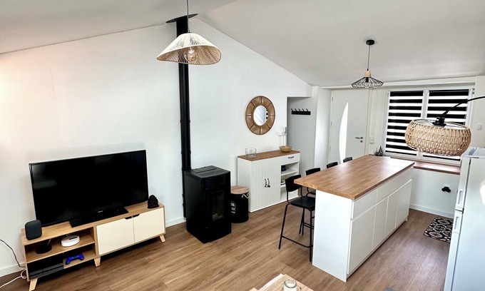 Brem Sur Mer House | Cosy renovated house near the sea