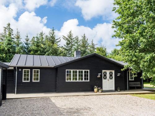 Henne House | Cosy Retreat in Henne Strand-By Traum