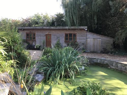 Coalpit Heath House | Cosy South Gloucestershire Cabin Retreat
