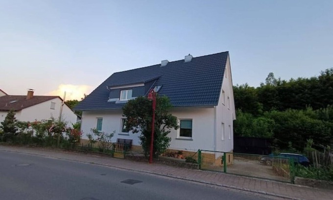 Volkertshausen House | Cosy, spacious house with a large outdoor area