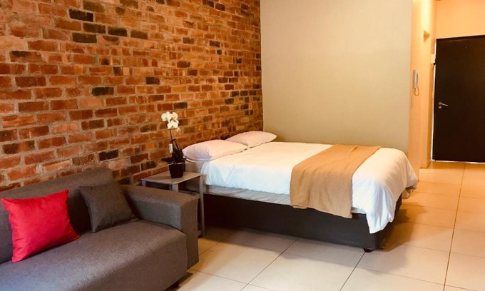 Observatory Apartment | Cosy studio apartment in the heart of Observatory, Cape Town