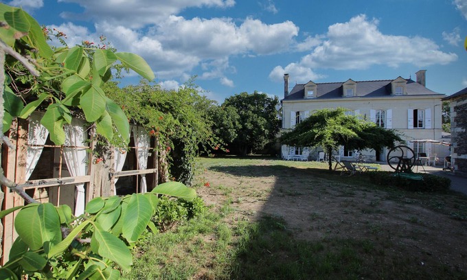 La Bohalle Apartment | Cosy studio just a stone's throw from the Loire