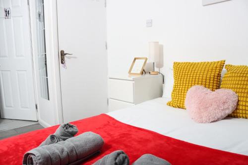 Finsbury Park Apartment | Cosy studio with kitchenette and private bathroom - 15mins to Central London!