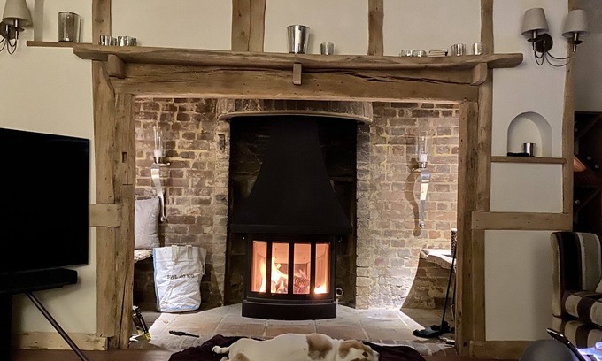 Ockley House | Cosy Stylish Cottage in The Surrey Hills, sleeps 6 (can+2 annex)